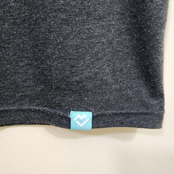 Maker Valley Shine bright rainbow graphic short sleeve t-shirt womans size small - Picture 6 of 6